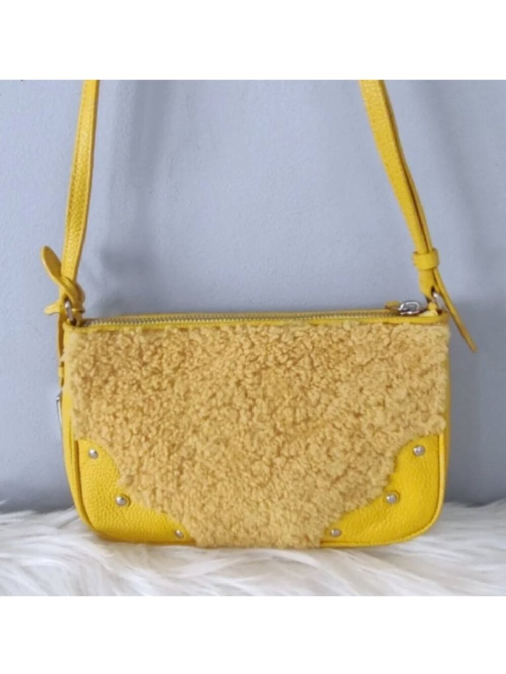 Coach Rhyder shearling crossbody bag #36490 EUC - Picture 3 of 9